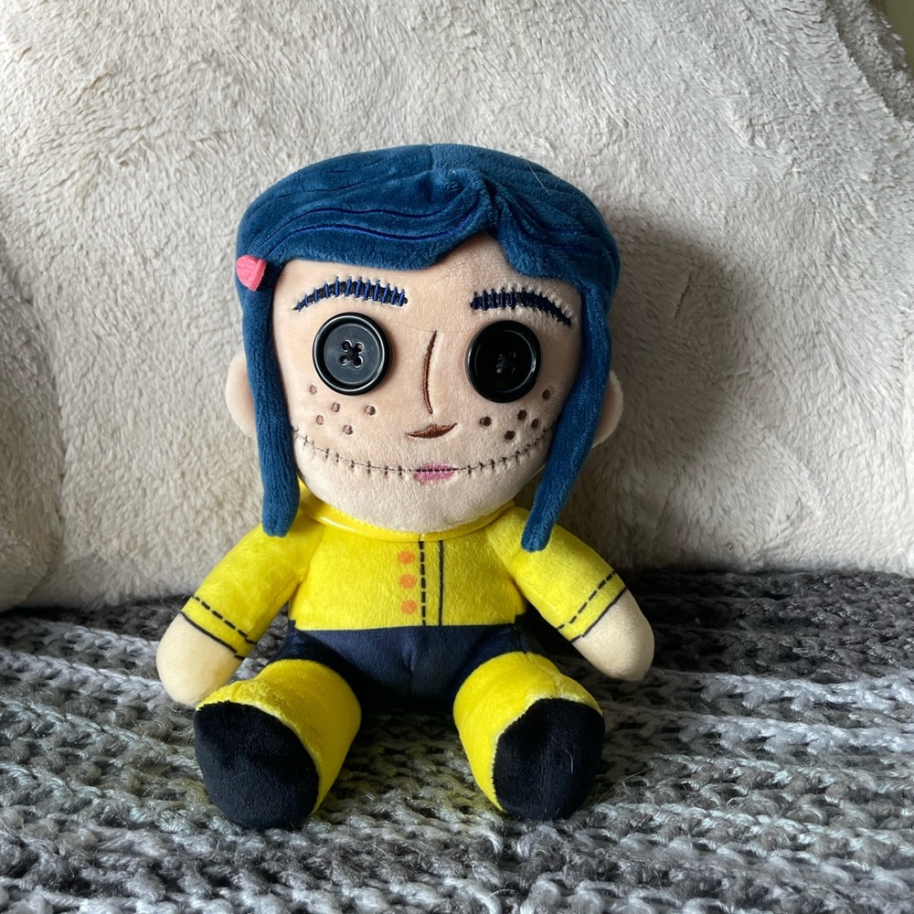 CORALINE Button-eyed Doll